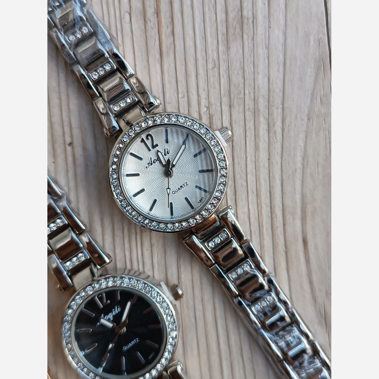 ساعت زنانه کژوال و مینیمال رنگ ثابت