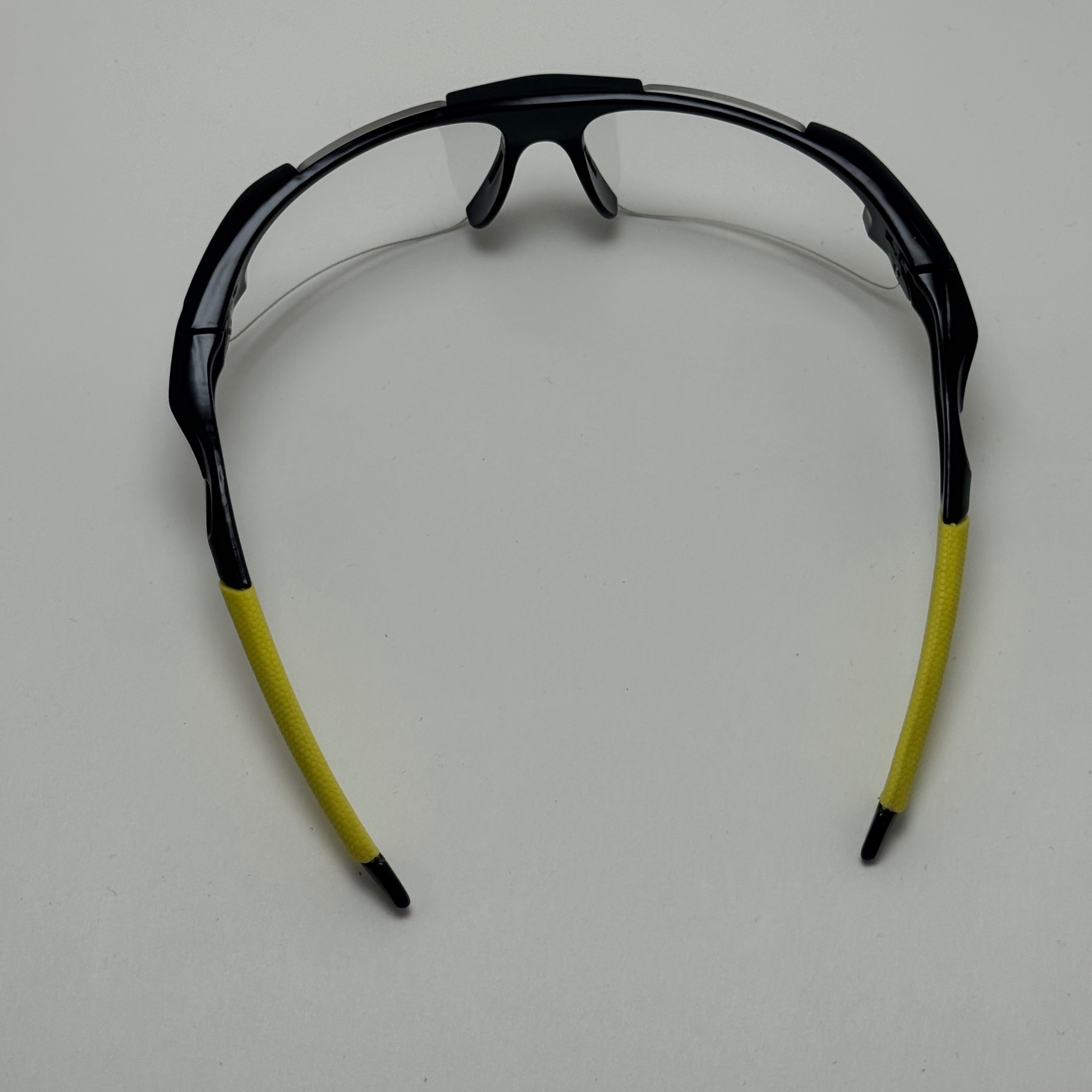 عینک شب اسپرت اوکلی Oakley مدلRadar عدسی بی رنگ فریم مشکی کد 806 - عینک طوفان - عینک شب