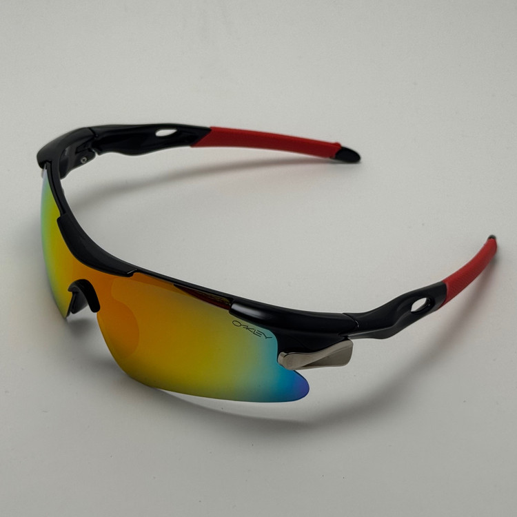 عینک آفتابی اسپرت اوکلی Oakley مدلRadar عدسی آتیشی فریم مشکی کد 806