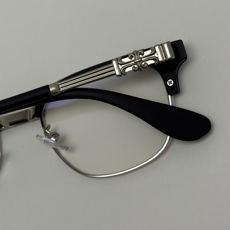 عینک بلوکات کروم هارتز کلاب مستر مشکی نقره ای Chrome Hearts 9217 - کیفیت مستر