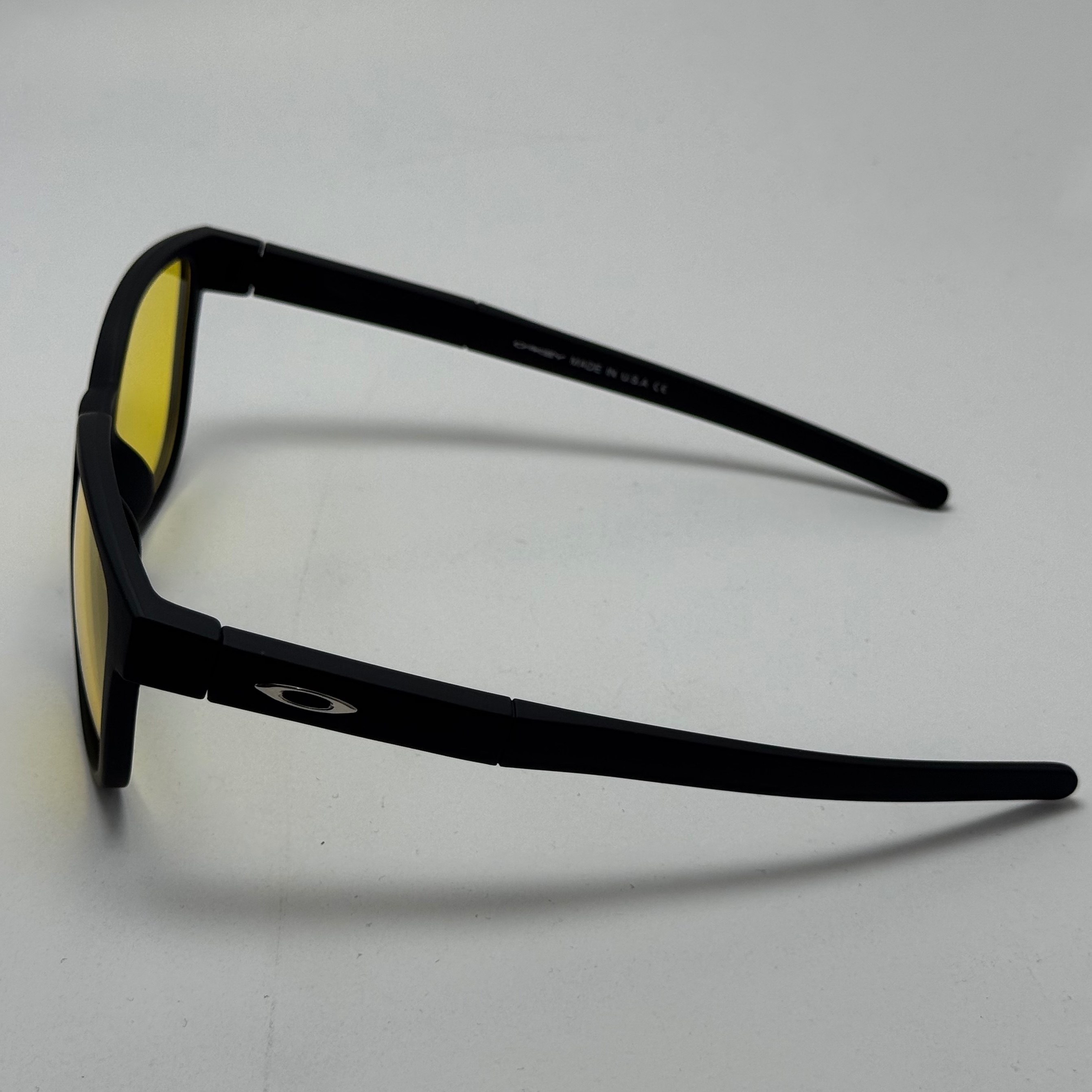 عینک آفتابی و شب اوکلی سبک OAKLEY زرد کد 2435