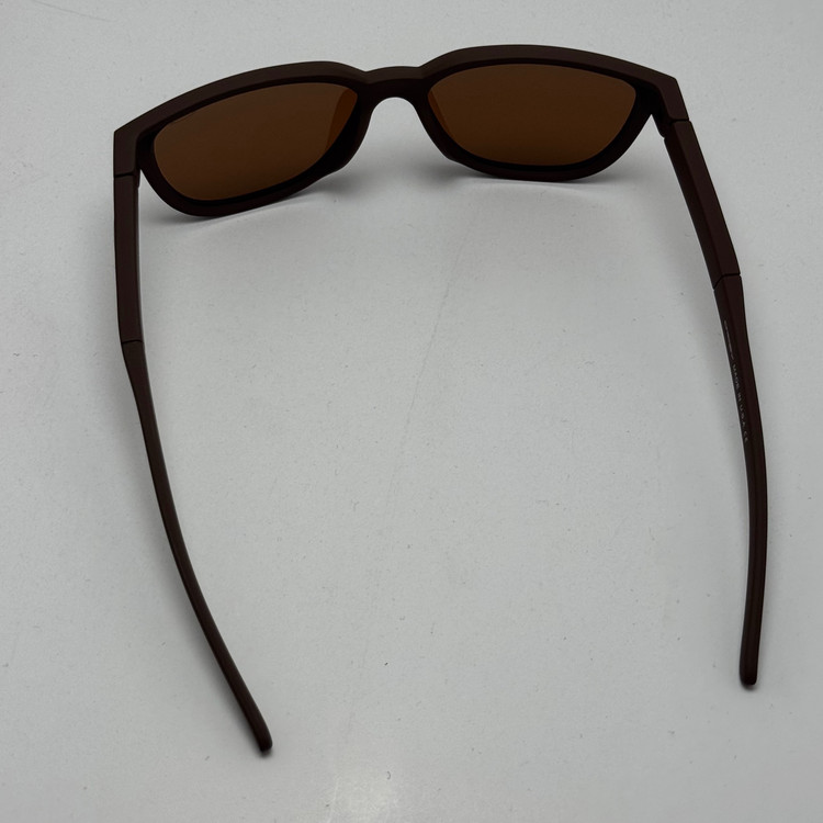 عینک آفتابی اوکلی سبک OAKLEY آمریکایی قهوه ای کد 2435