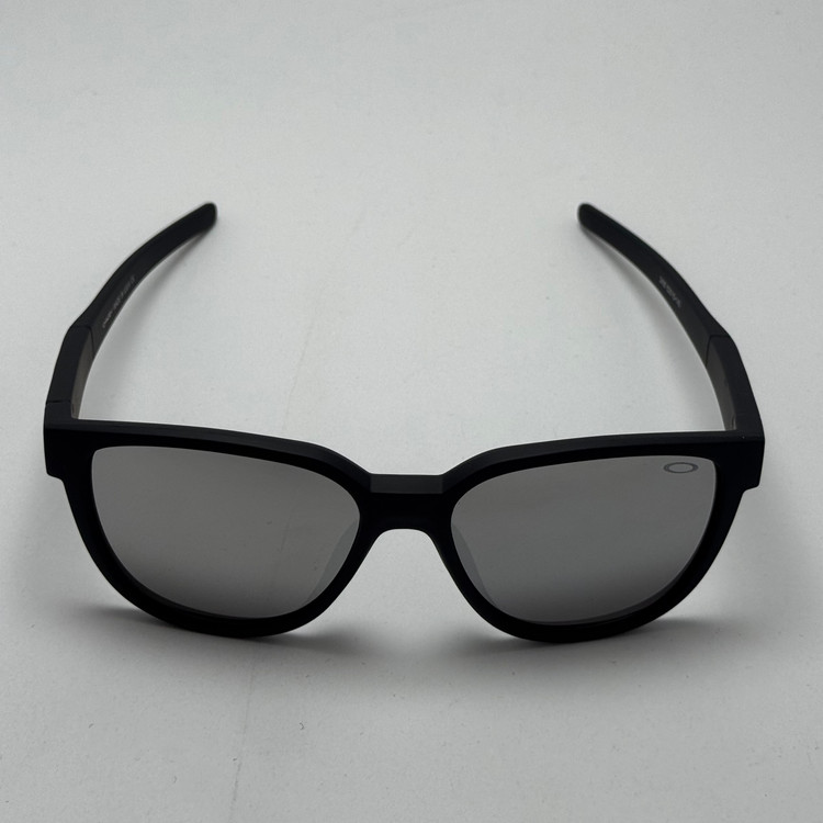 عینک آفتابی اوکلی سبک OAKLEY آمریکایی مشکی عدسی آیینه کد 2435