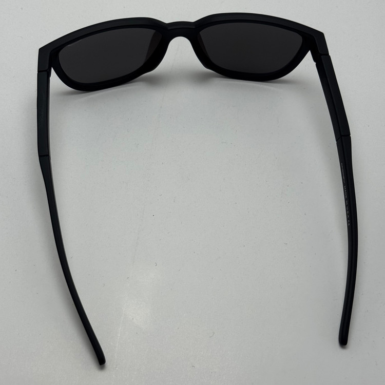 عینک آفتابی اوکلی سبک OAKLEY آمریکایی مشکی عدسی آیینه کد 2435