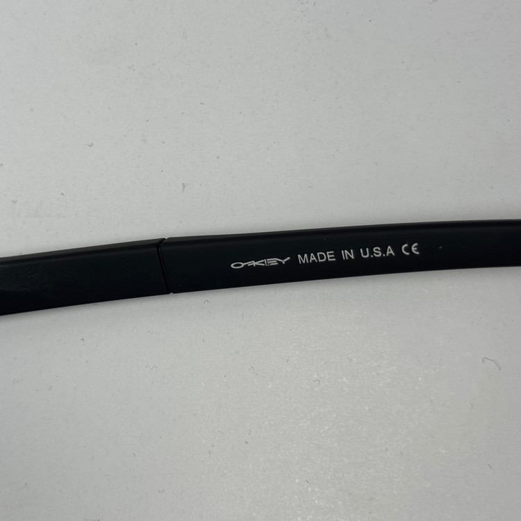 عینک آفتابی اوکلی سبک OAKLEY آمریکایی مشکی عدسی آیینه کد 2435