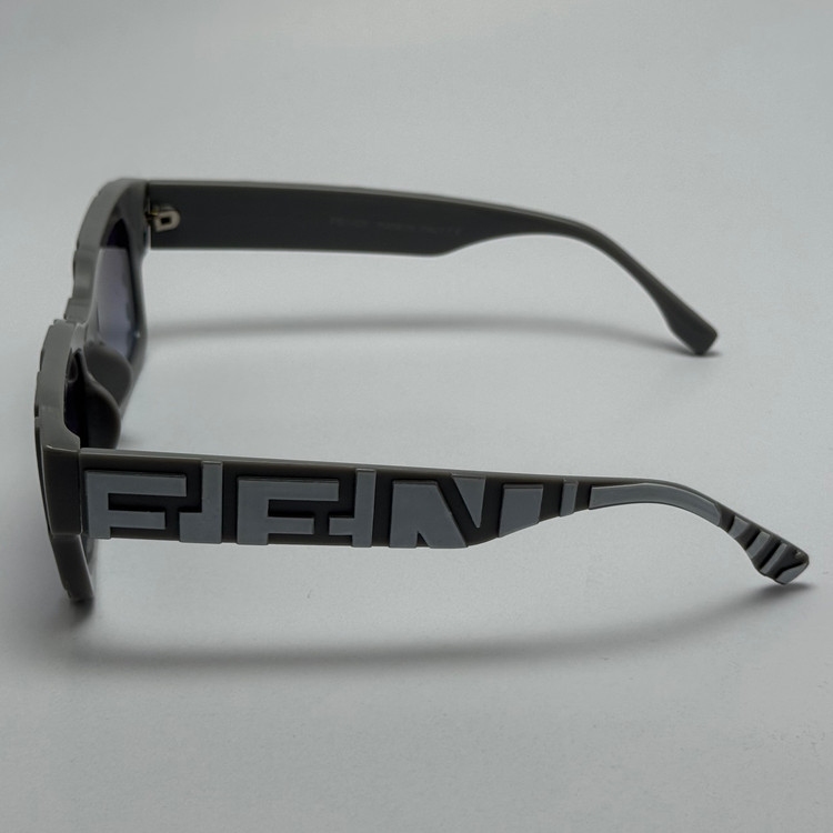 عینک آفتابی فندی FENDI طوسی کد 23087 - کیفیت مستر - لیمیتد ادیشن