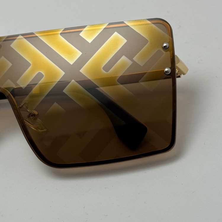 عینک آفتابی فریم لس فندی FENDI قهوه ای کد 4