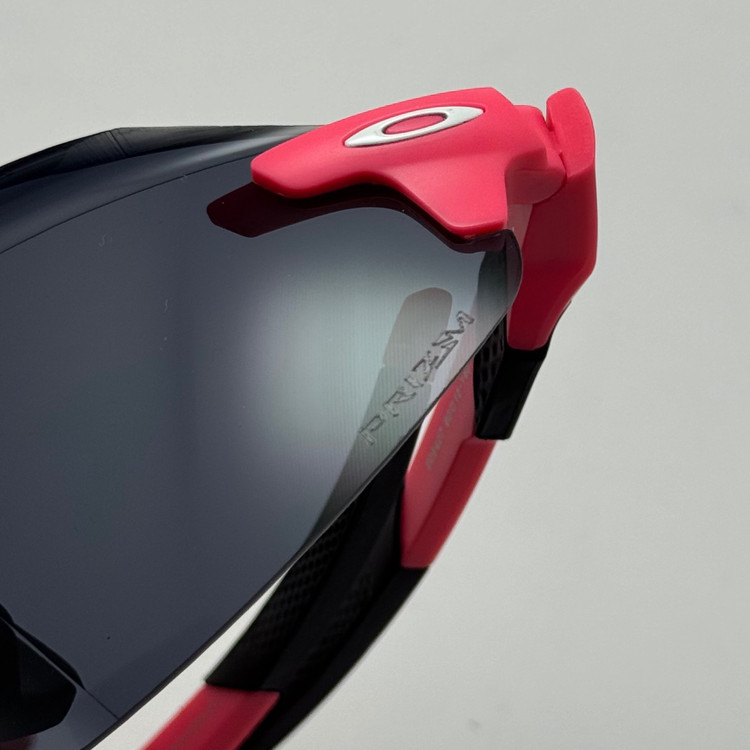 عینک آفتابی اسپرت Oakley اوکلی با لنز PRIZM مشکی دسته صورتی کد 9407