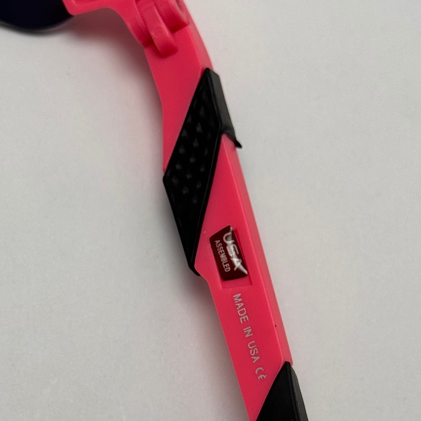 عینک آفتابی اسپرت Oakley اوکلی با لنز PRIZM مشکی دسته صورتی کد 9407