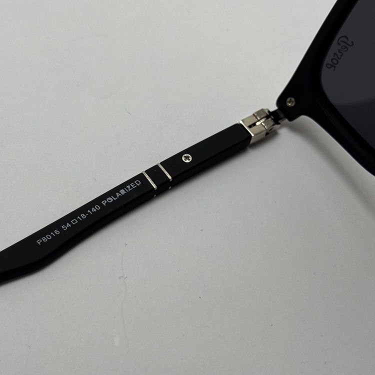 عینک آفتابی پلاریزه پرسول PERSOL مستطیلی لولا فنری کد P 8016 - عینک رانندگی - سایز متوسط