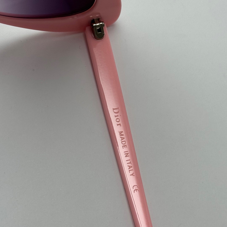 عینک آفتابی قلبی صورتی برند دیور DIOR - کیفیت مستر