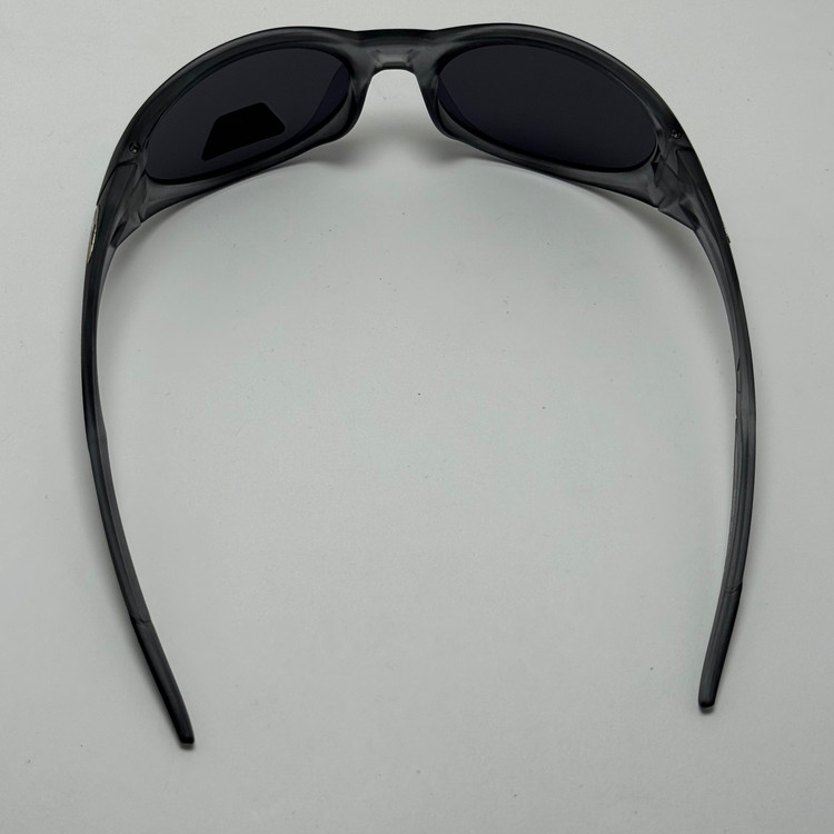 عینک آفتابی پلاریزه اوکلی مدل Oakley Eye Jacket Redux بیضی طوسی
