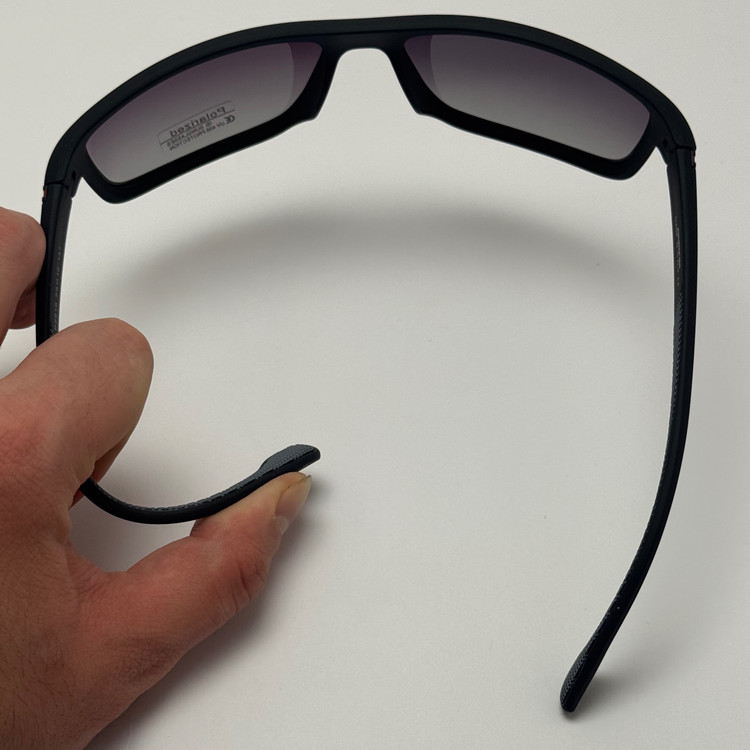 عینک آفتابی پلاریزه اسپرت کررا CARRERA مشکی مناسب رانندگی به همراه کاور پارچه ای و دستمال نانو مخصوص کد 2218