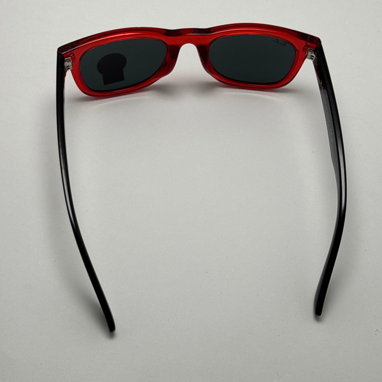 عینک آفتابی ریبن ویفرر شیشه سنگ مشکی قرمز به همراه پک کامل ریبن Rayban WAYFARER RB 0502S