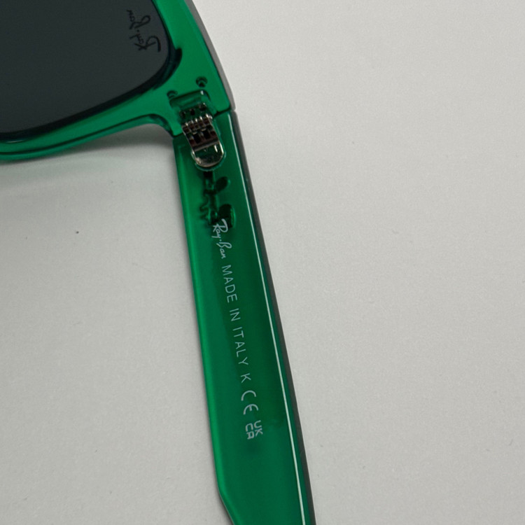 عینک آفتابی ریبن ویفرر شیشه سنگ سبز به همراه پک کامل ریبن Rayban WAYFARER RB 0502S