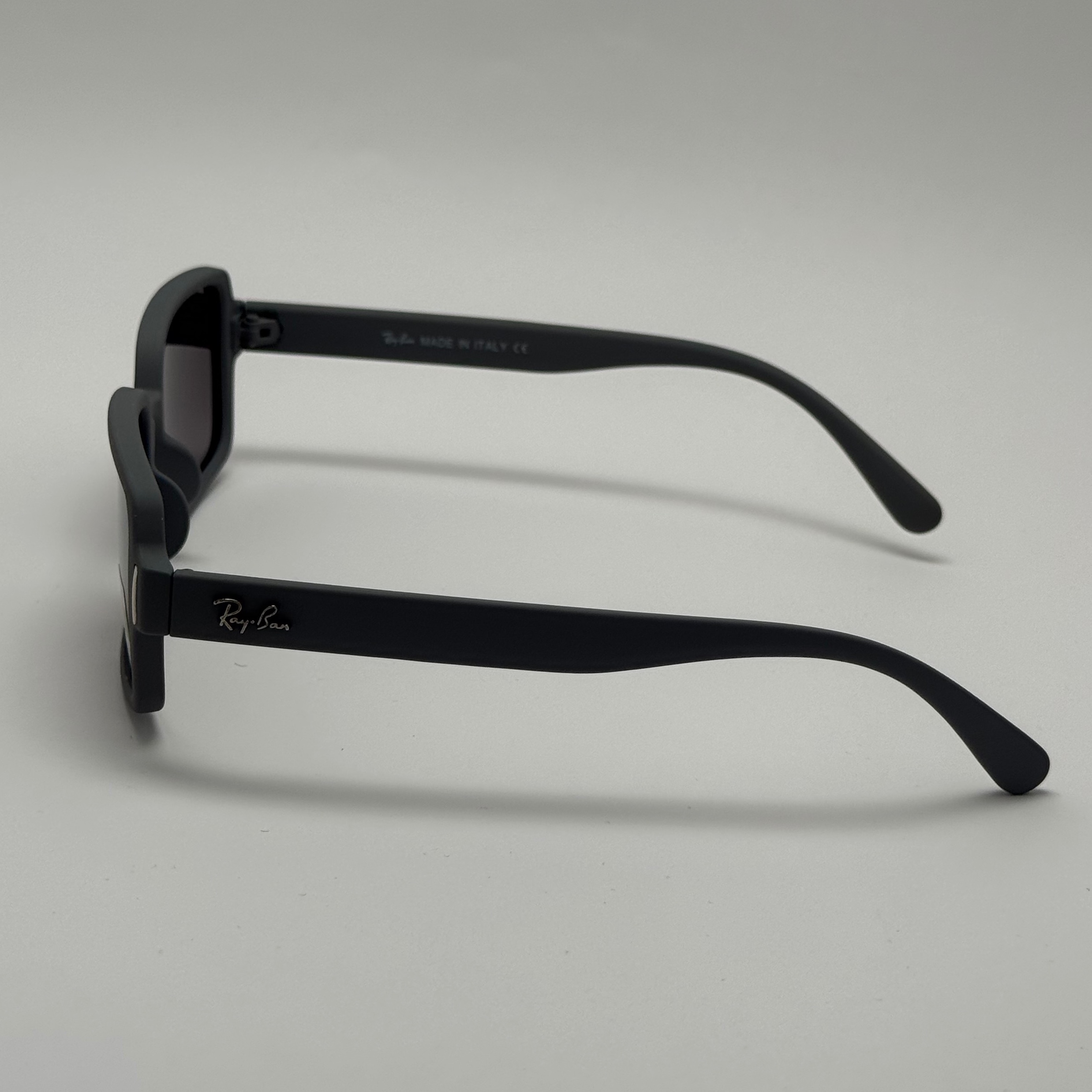عینک آفتابی پلاریزه ریبن مستطیلی طوسی کد rayban RB 2201