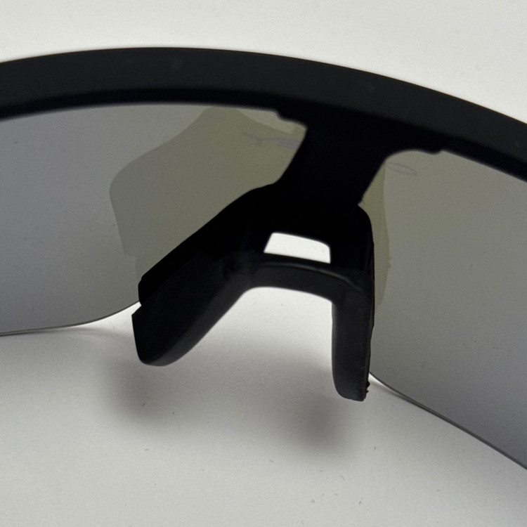 عینک آفتابی اسپرت اوکلی OAKLEY مدل SUTRO فریم مشکی عدسی آبی