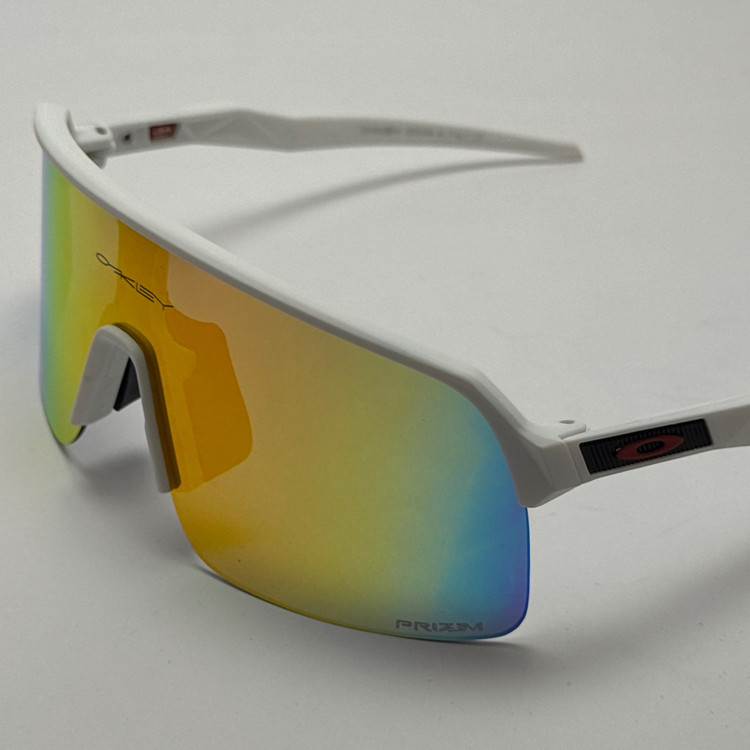عینک آفتابی اسپرت اوکلی OAKLEY مدل SUTRO فریم سفید عدسی آتیشی