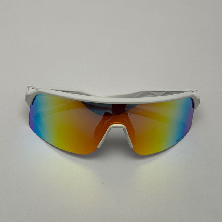 عینک آفتابی اسپرت اوکلی OAKLEY مدل SUTRO فریم سفید عدسی آتیشی