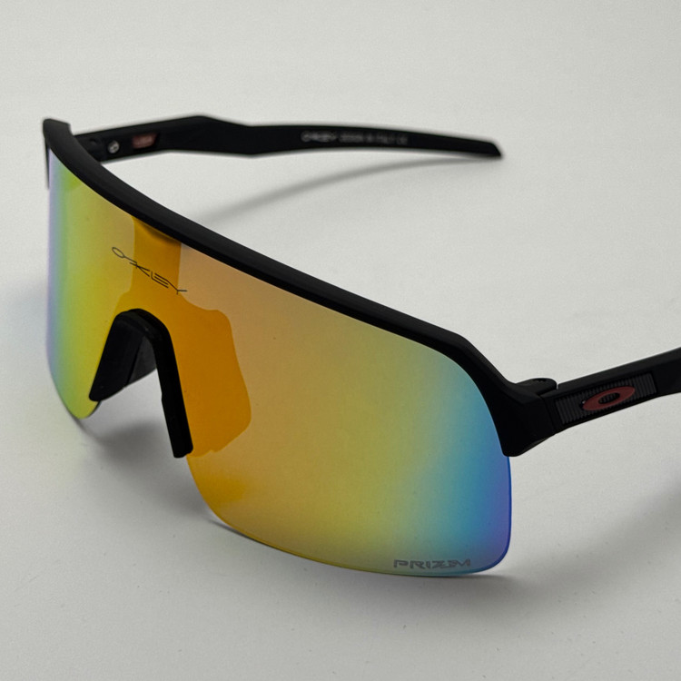 عینک آفتابی اسپرت اوکلی OAKLEY مدل SUTRO فریم مشکی عدسی آتیشی