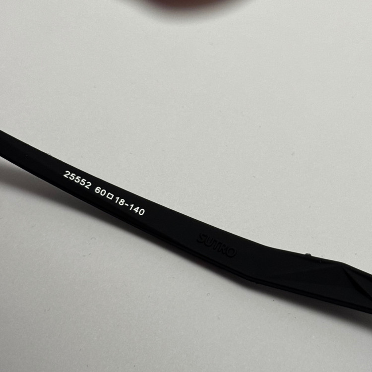 عینک آفتابی اسپرت اوکلی OAKLEY مدل SUTRO فریم مشکی عدسی آتیشی