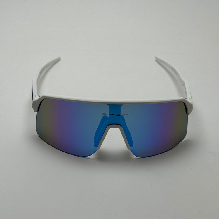 عینک آفتابی اسپرت اوکلی OAKLEY مدل SUTRO فریم سفید عدسی آبی هفت رنگ