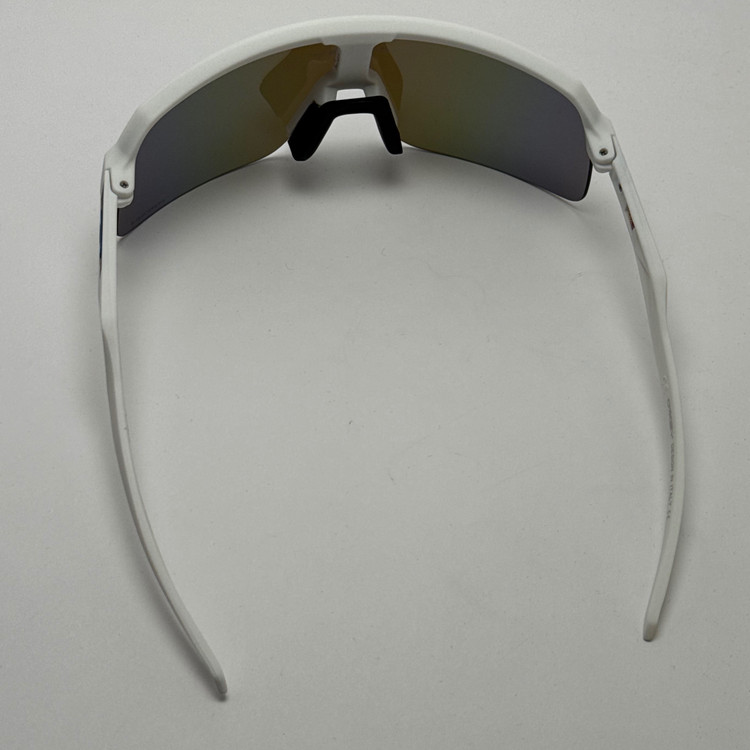 عینک آفتابی اسپرت اوکلی OAKLEY مدل SUTRO فریم سفید عدسی آبی هفت رنگ