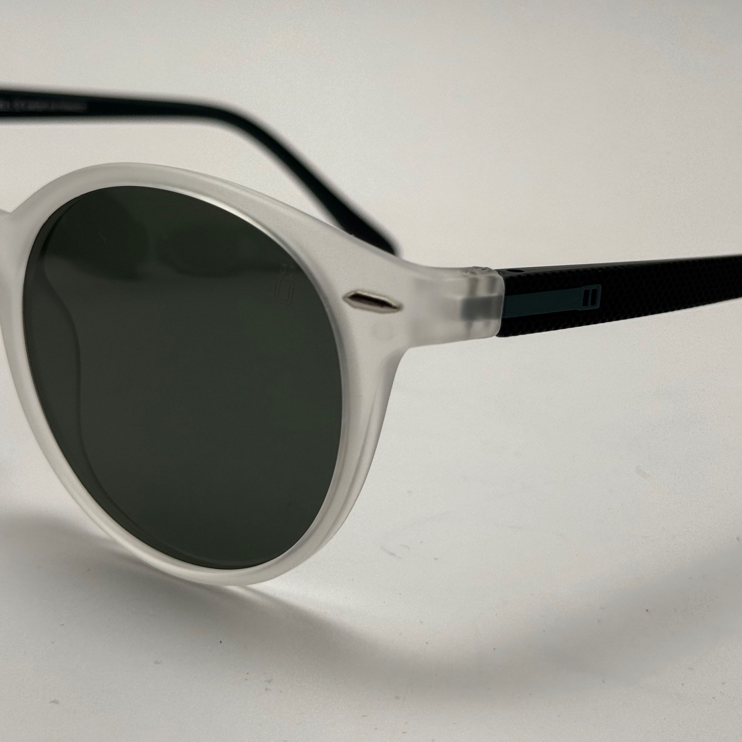 عینک آفتابی پلاریزه اوگا مورل OGA MOREL گرد سبز