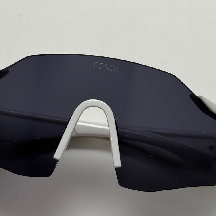عینک آفتابی فندی FENDI سفید ماسکی