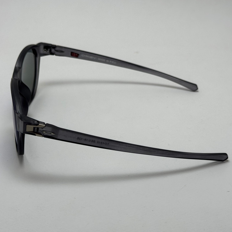 عینک آفتابی پلاریزه اوکلی Oakley طوسی عدسی آبی گرد کد TO4910