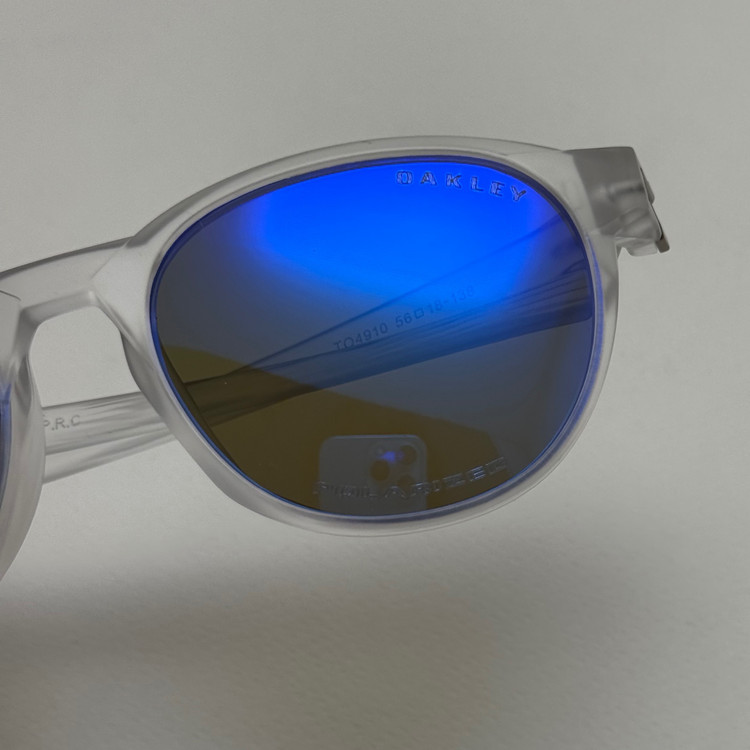 عینک آفتابی پلاریزه اوکلی Oakley کریستالی عدسی آبی گرد کد TO4910