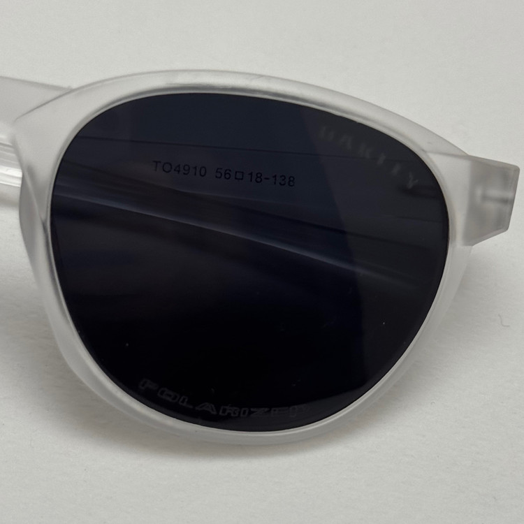 عینک آفتابی پلاریزه اوکلی Oakley فریم کریستالی عدسی مشکی گرد کد TO4910