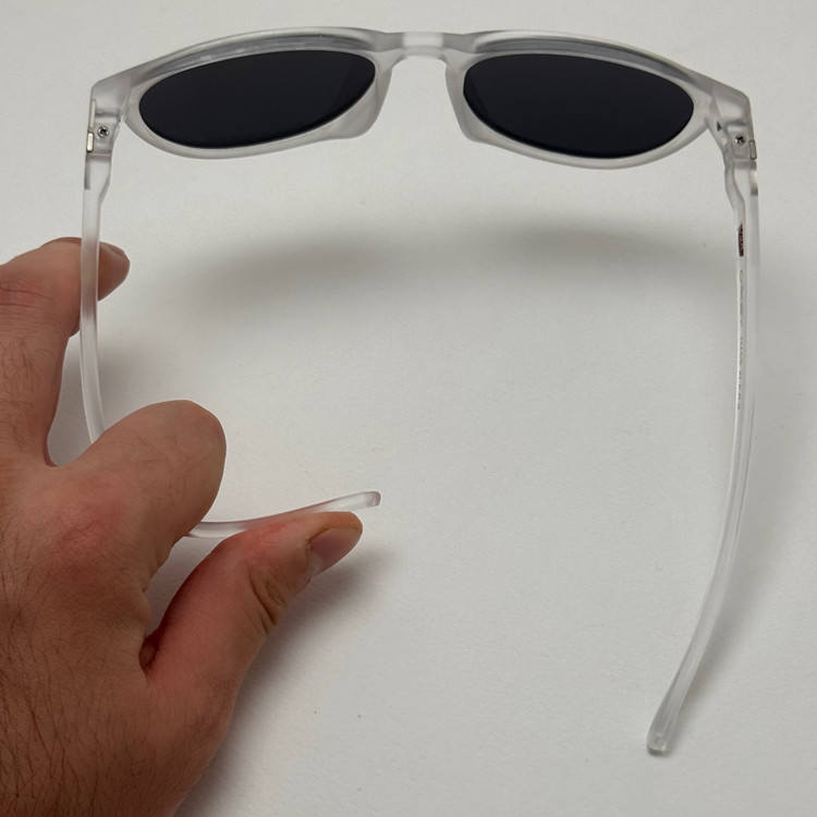 عینک آفتابی پلاریزه اوکلی Oakley فریم کریستالی عدسی مشکی گرد کد TO4910