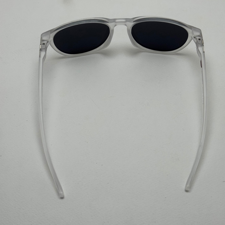عینک آفتابی پلاریزه اوکلی Oakley فریم کریستالی عدسی مشکی گرد کد TO4910