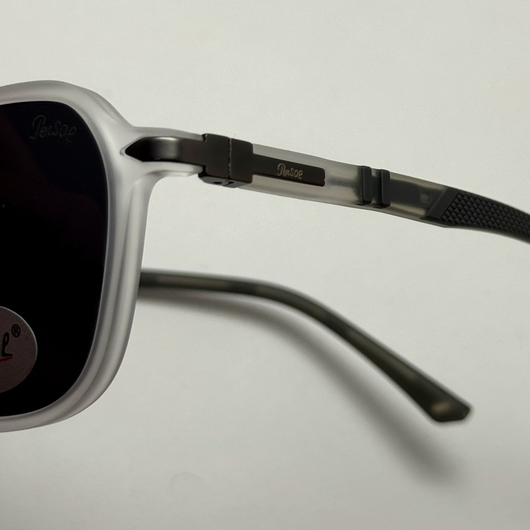 عینک آفتابی پلاریزه پرسول PERSOL کریستالی لولا فنری فوق سبک با کد رفرنس P 3221