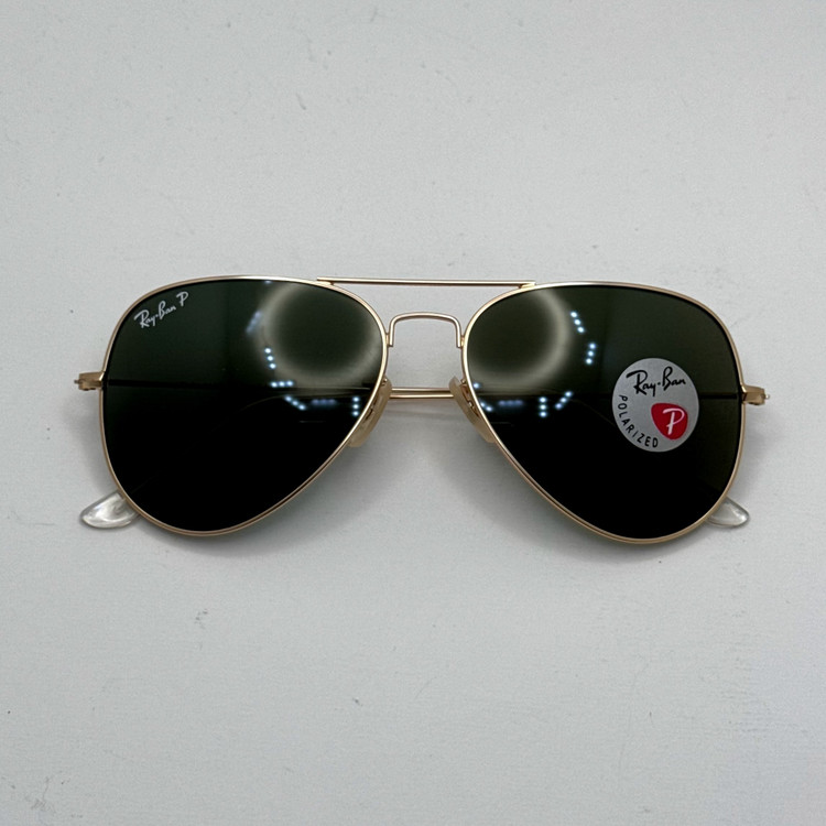 عینک ریبن خلبانی شیشه سنگ پلاریزه سبز با فریم طلایی به همراه پک کامل ریبن کد Rayban RB 3026