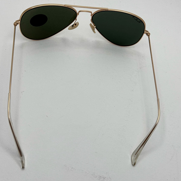 عینک ریبن خلبانی شیشه سنگ پلاریزه سبز با فریم طلایی به همراه پک کامل ریبن کد Rayban RB 3026