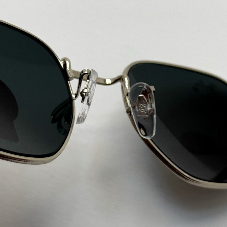 عینک ریبن هگزونال شیشه سنگ مشکی فریم نقره ای به همراه پک کامل ریبن کد Rayban RB 3548