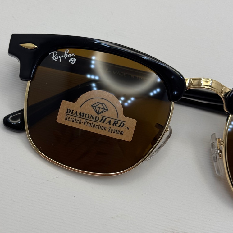 عینک آفتابی ریبن rayban کلاب مستر شیشه سنگ قهوه ای فریم طلایی rb 3016 به همراه پک کامل