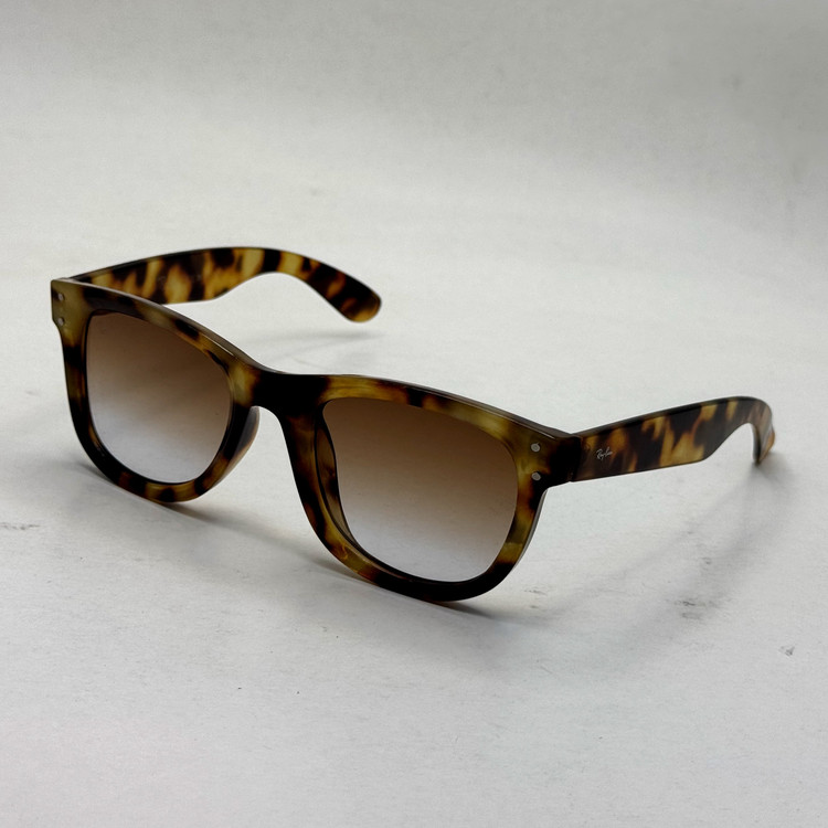 عینک آفتابی ریبن ویفرر ریورس پلنگی به همراه پک کامل rayban