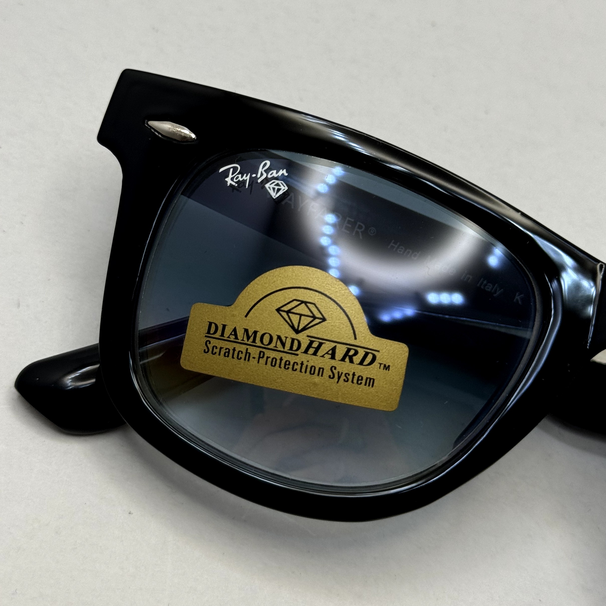عینک ریبن ویفرر reyban WAYFARER سایز 50 آبی هایلایت به همراه پک کامل و اچار مخصوص عینک RB 2140