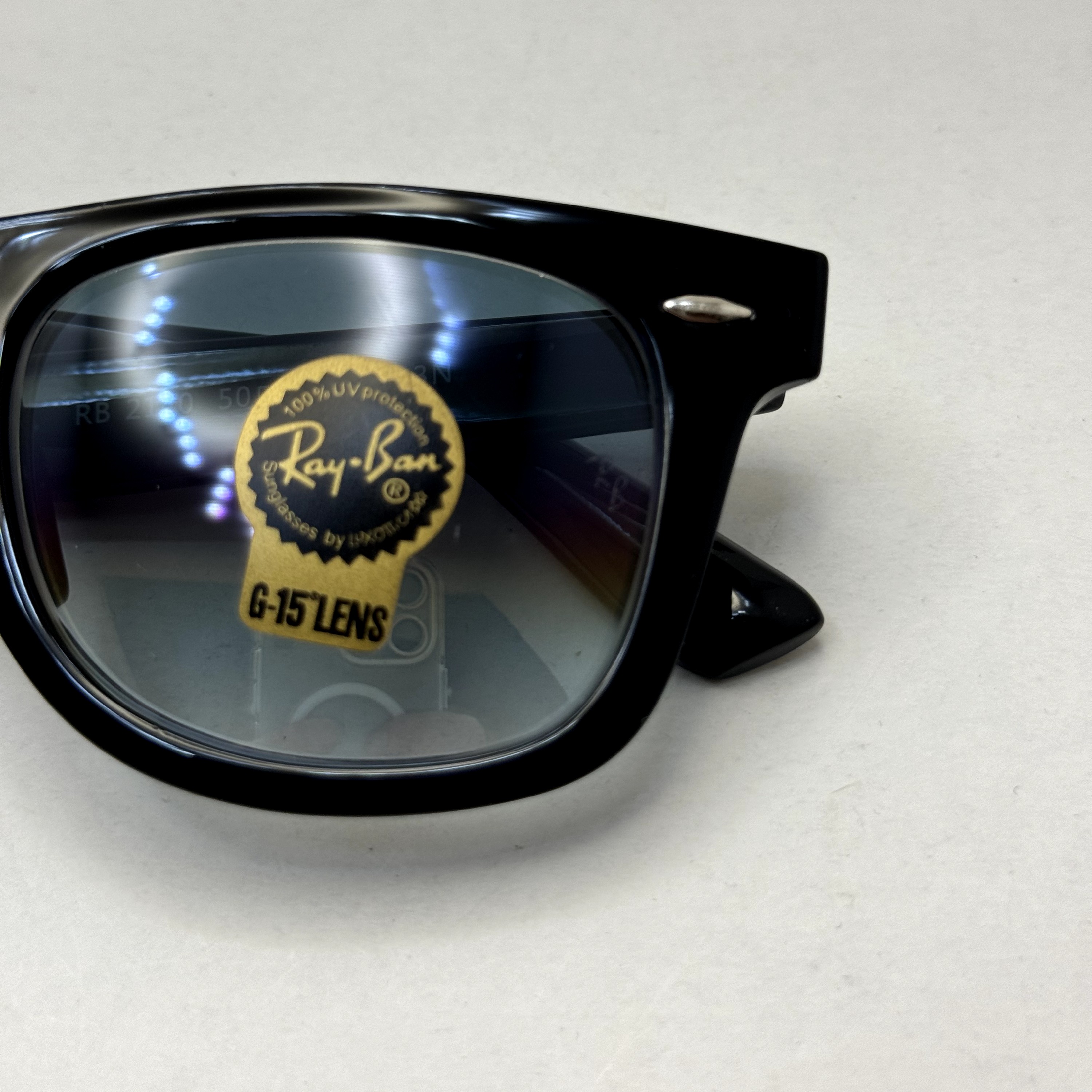 عینک ریبن ویفرر reyban WAYFARER سایز 50 آبی هایلایت به همراه پک کامل و اچار مخصوص عینک RB 2140