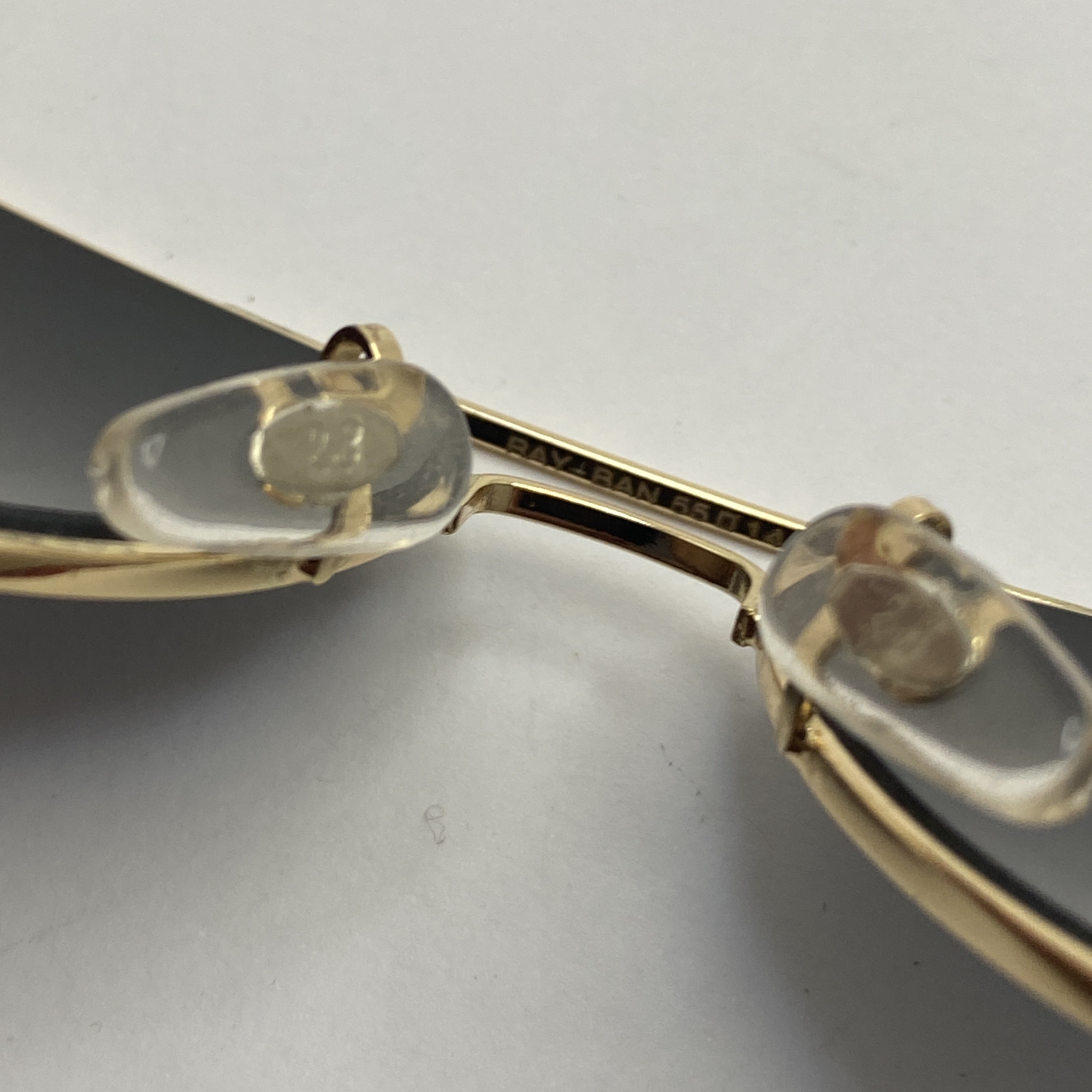 عینک ریبن خلبانی شیشه سنگ مشکی طلایی با پک کامل ریبن rayban aviator rb 3025