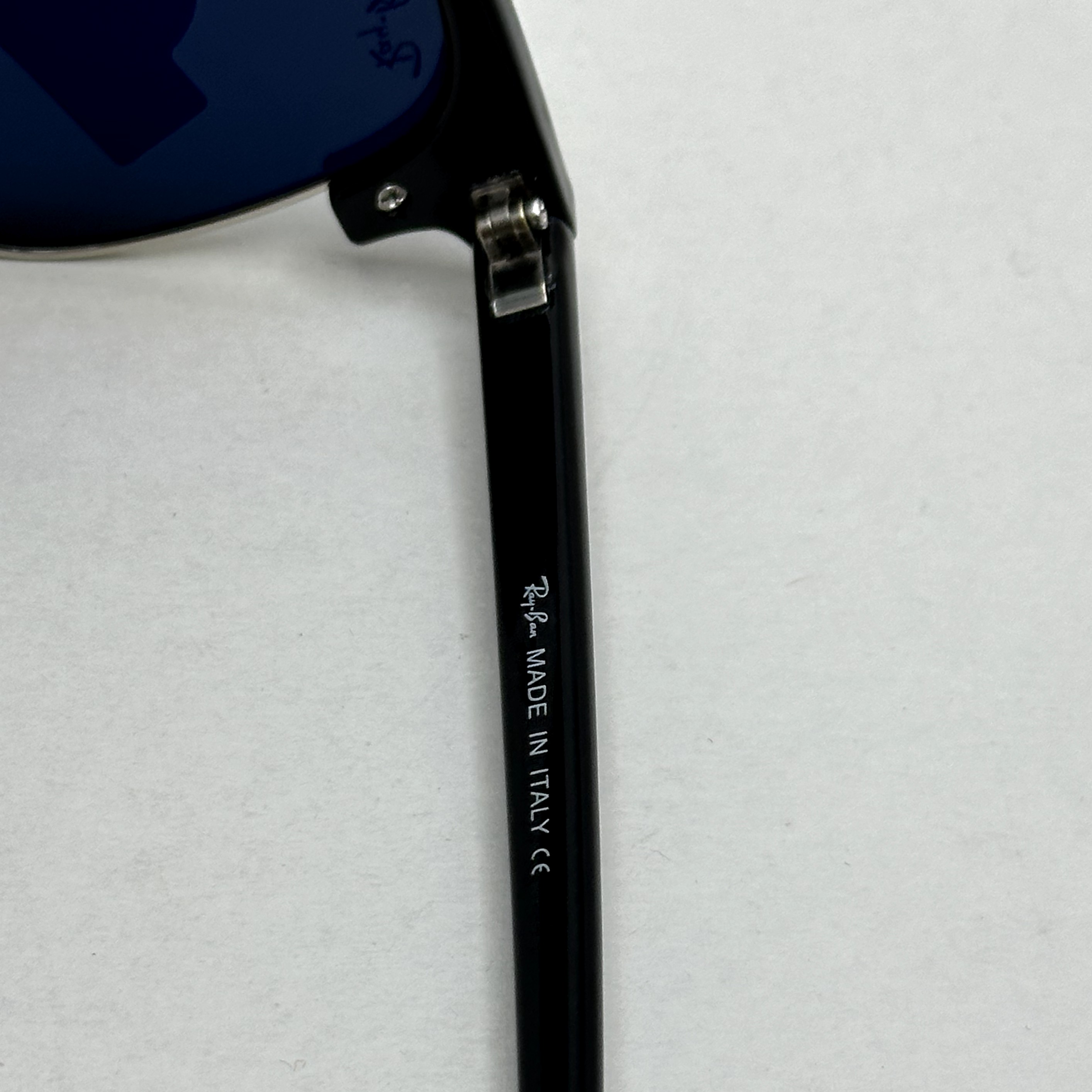عینک آفتابی کلاب مستر ریبن rayban شیشه سنگ مشکی فریم نقره ای به همراه پک کامل RB 3016