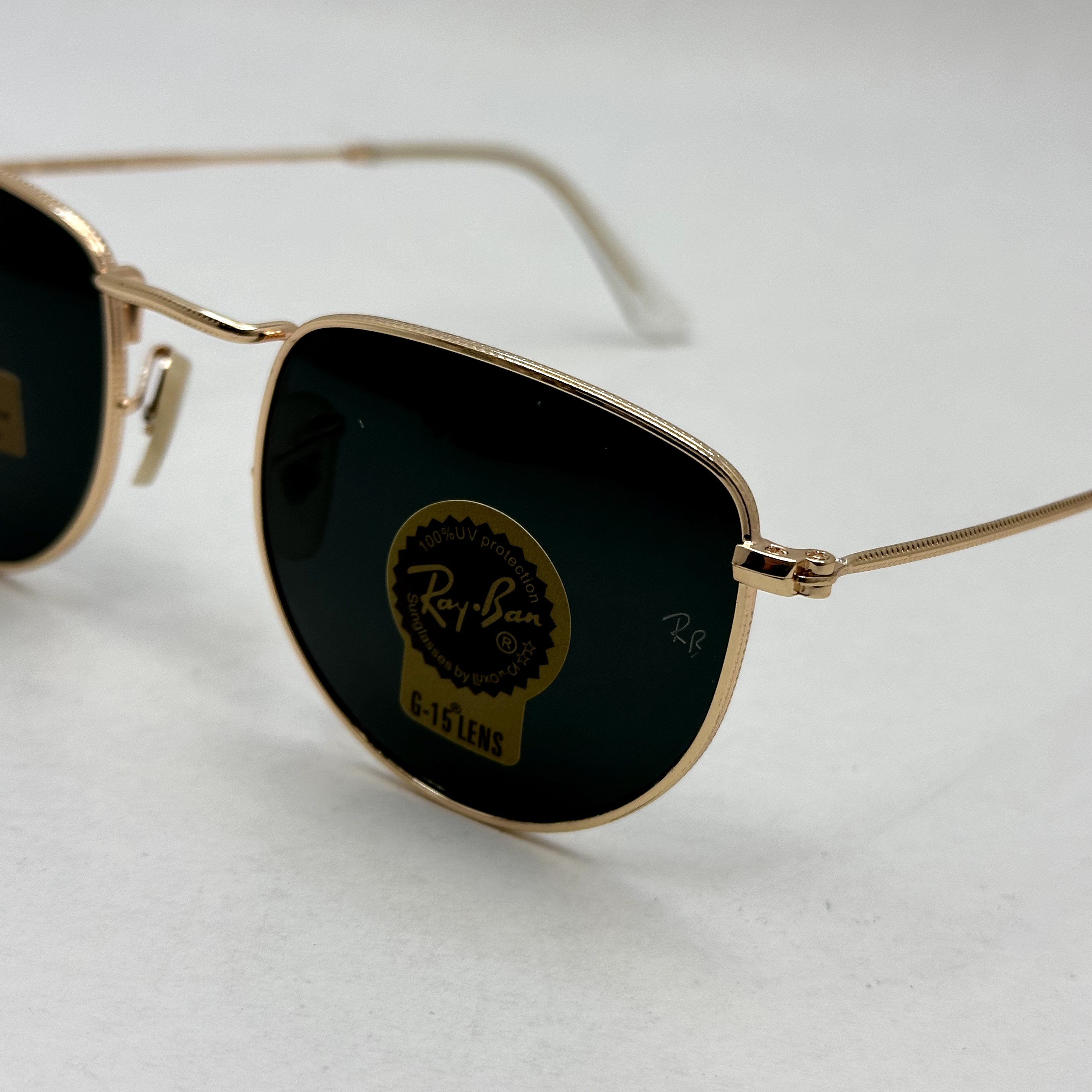 عینک آفتابی ریبن rayban شیشه سنگ مشکی طلایی کد rb 3958