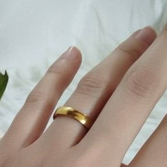 ست ساعت رولکس زنانه طلایی با دستبند و حلقه