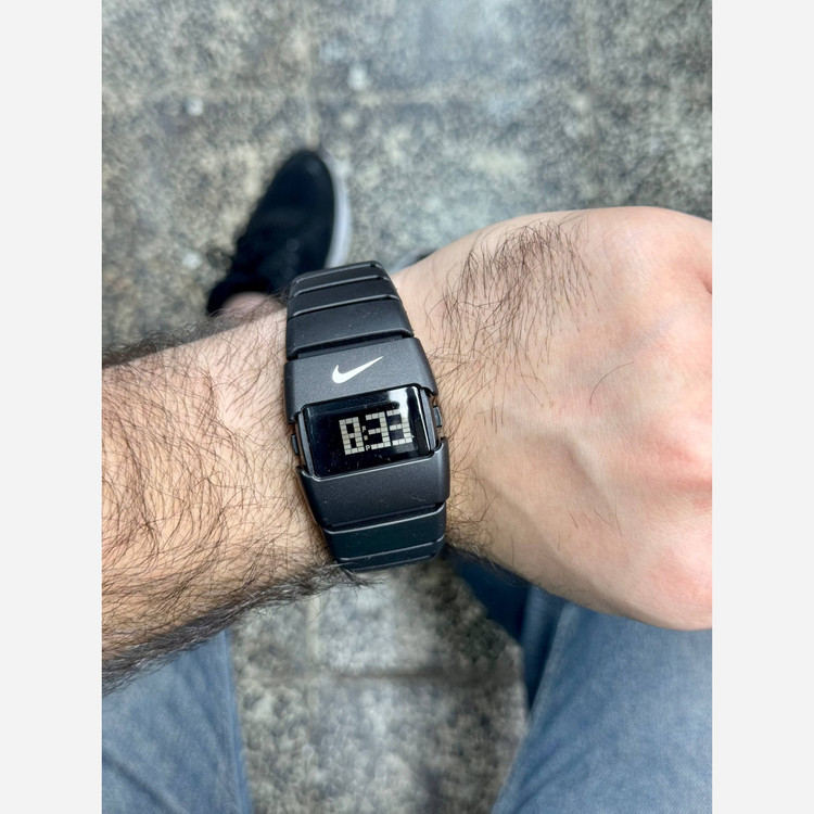 ساعت نایکی nike کیفیت اصلی نایک با جعبه در رنگ بندی