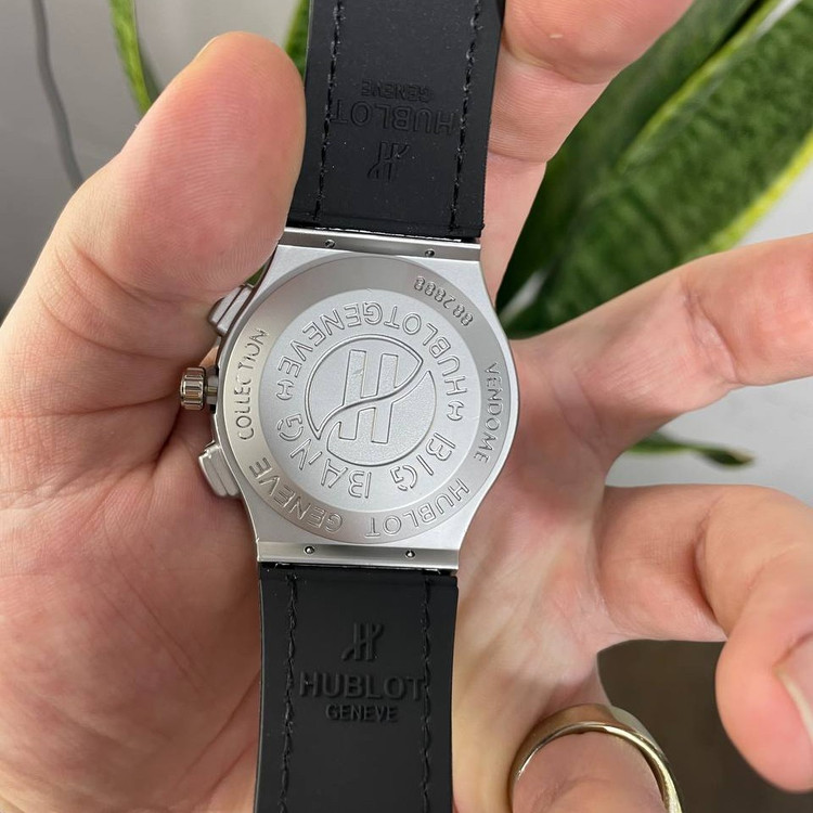 ساعت مچی مردانه هابلوت Hublot به قیمت پخش با جعبه و ارسال رایگان