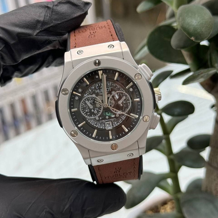 ساعت هابلوت Hublot کیفیت عالی بند و قفل اصلی با کارت گارانتی و ضمانت کیفیت و جعبه ارسال به کل کشور در رنگبندی متنوع