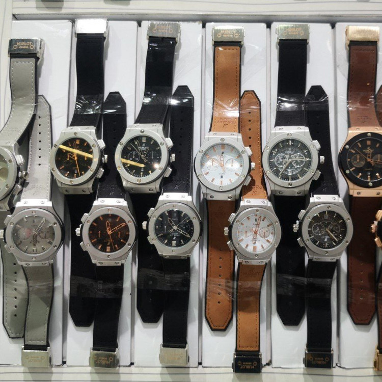 ساعت هابلوت Hublot کیفیت عالی بند و قفل اصلی با کارت گارانتی و ضمانت کیفیت و جعبه ارسال به کل کشور در رنگبندی متنوع
